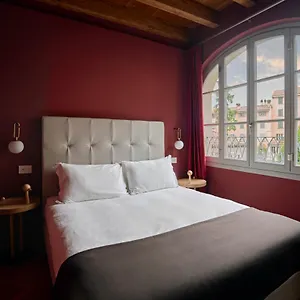 Appartement Rego - Boutique & Serenity With Some Off-site In The Heart Of Center, Bergamo